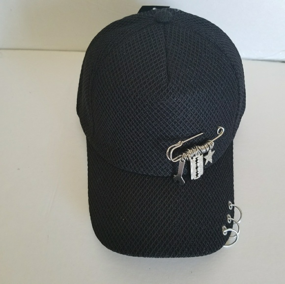 Women Black Baseball cap. - Picture 7 of 8